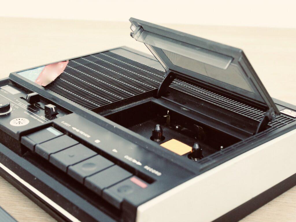 カセットテーププレイヤー